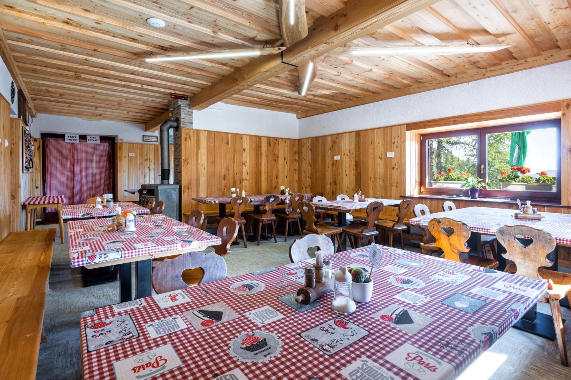 Postarski Dom On Vrsic Kranjska Gora Eksteriør billede